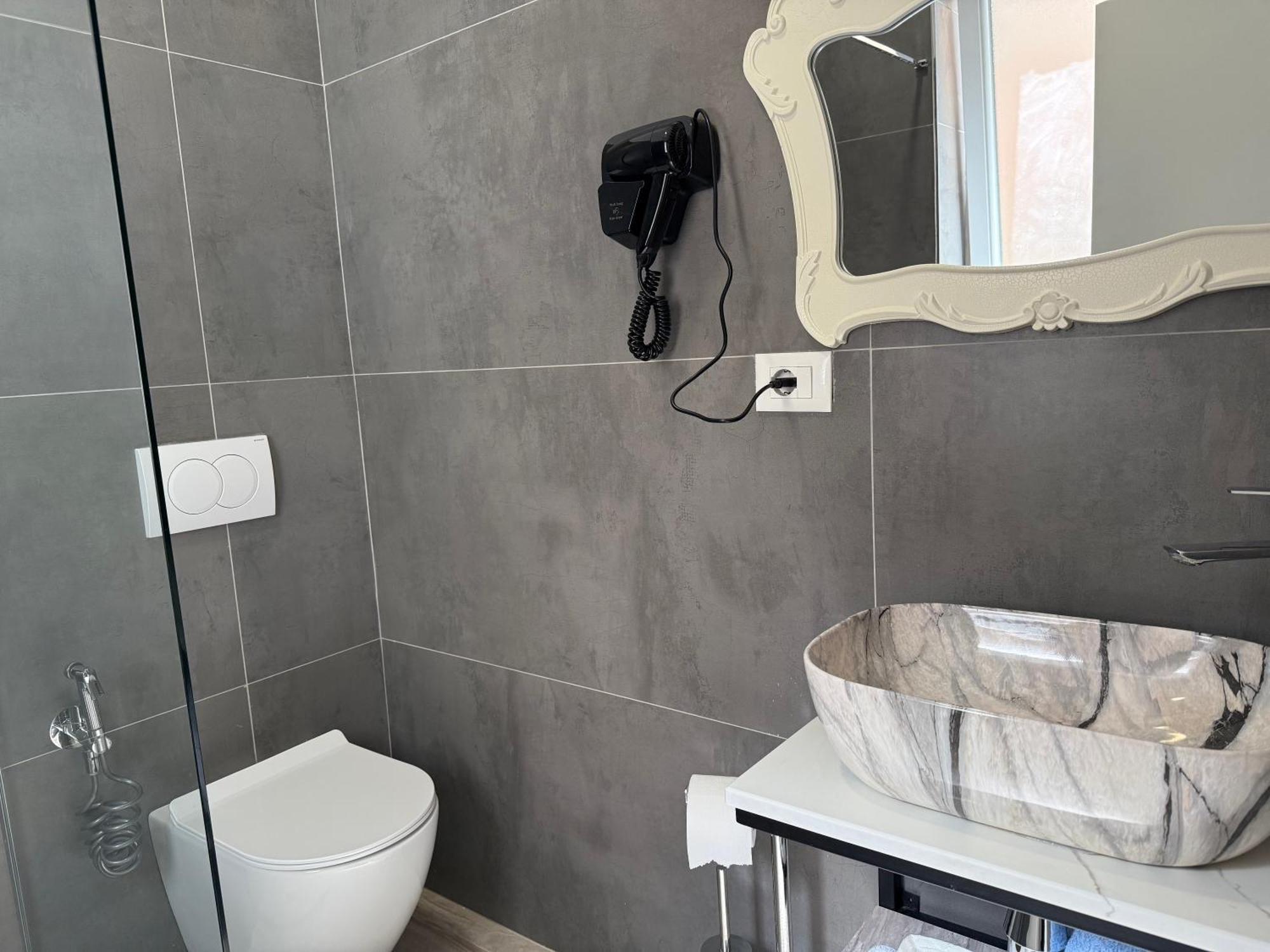 דורס City Center Rooms And Apartments מראה חיצוני תמונה